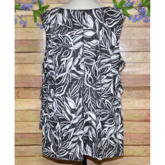 Catherines Womens Black Floral Sleeveless Blouse Top Plus Size 2X 22W 24W Tiered - Picture 7 of 10